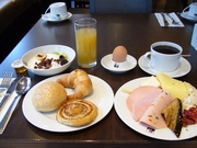 s_Breakfast.jpg